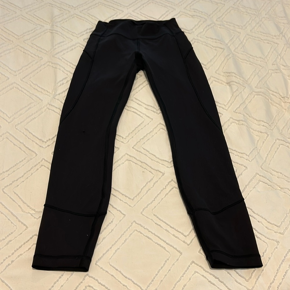 Black Lululemon leggings